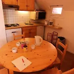 Du Lou - 6 Personnes Spacieux Et Confortable Mae-7456